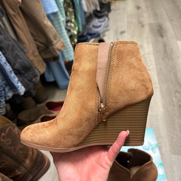 SODA Mid-Ankle Bootie Size 6.5 - Picture 3 of 7